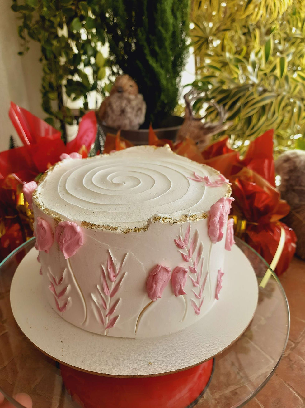 Miniatura: Bolo Chantininho floral desenhado