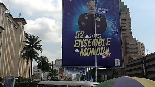 P61-B PANNEAU EX ONATRA REGARDANT LA GARE