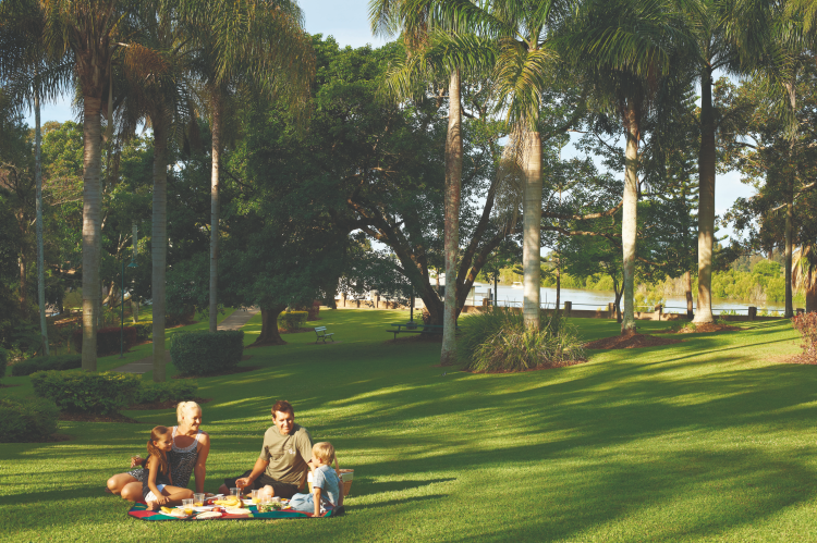 main-picnic-in-queens-park-copy-e1625297211112.webp