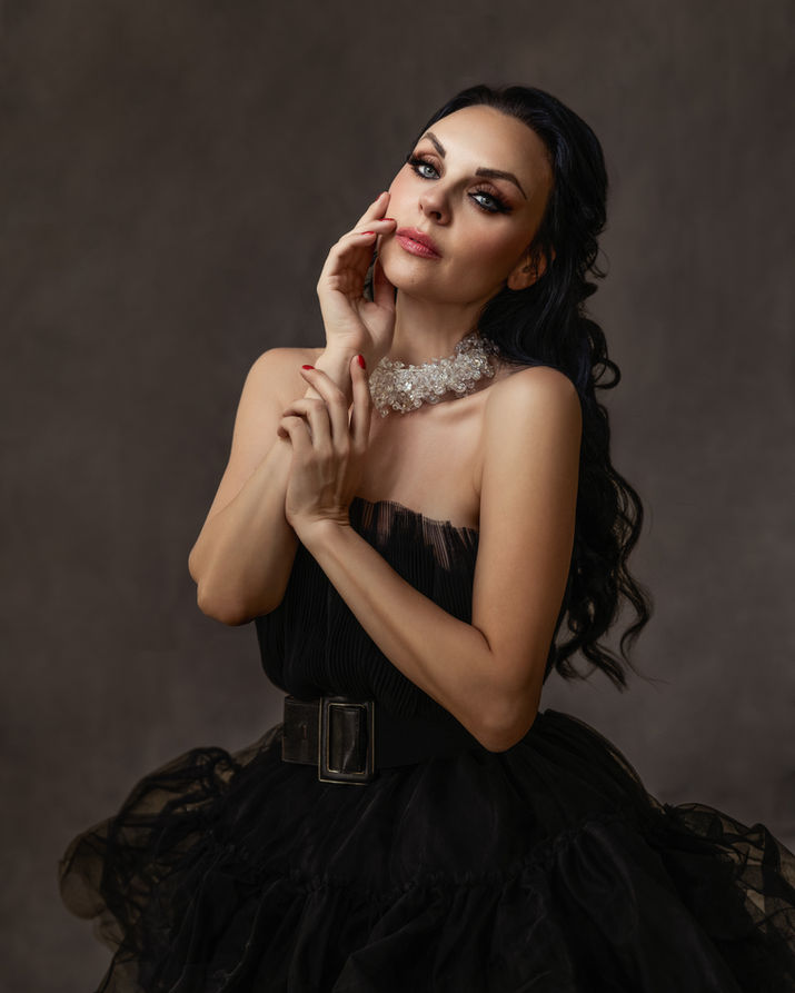 Women's contemporary portrait photography in Kitchener, Waterloo and Cambridge