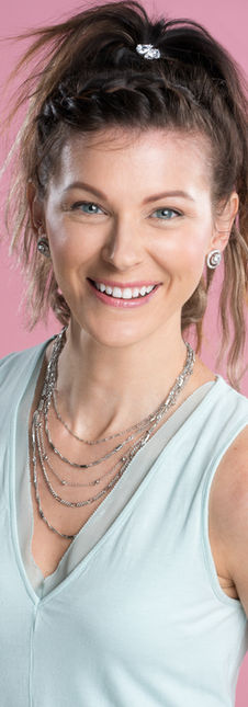 Woman's headshot photographer in KW