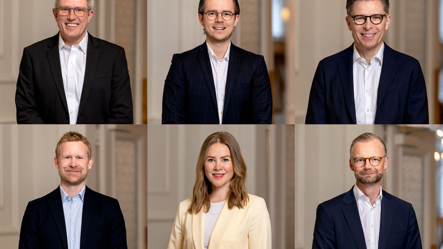 Corporate headshot photographer in Kitchener.