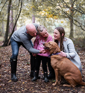 Outdoor family photograpghy session in Clowes Woods, Blean, Kent.