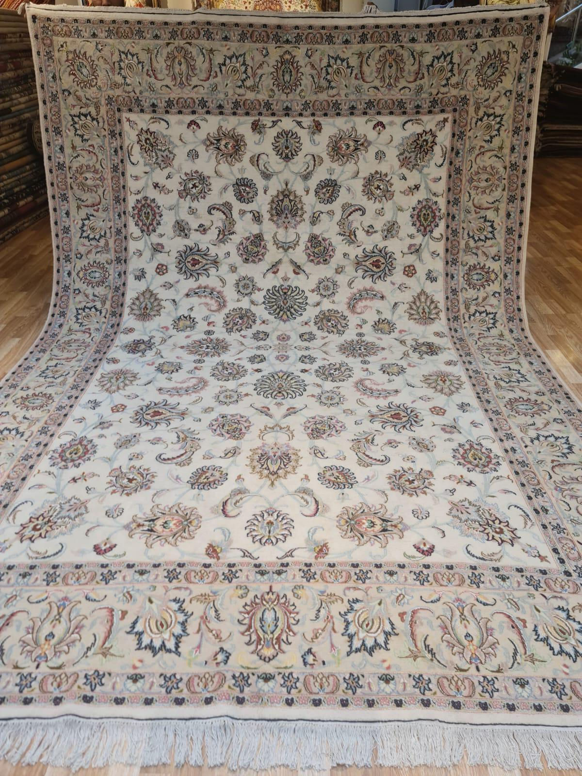 Persian Carpet, 3.40 x 2.24 m
