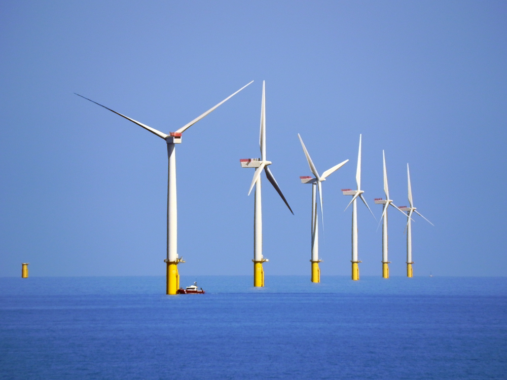 U pobřeží Británie je největší pobřežní větrná elektrárna na světě