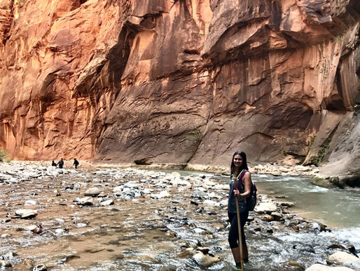 Hiking The Narrows in Zion National Park