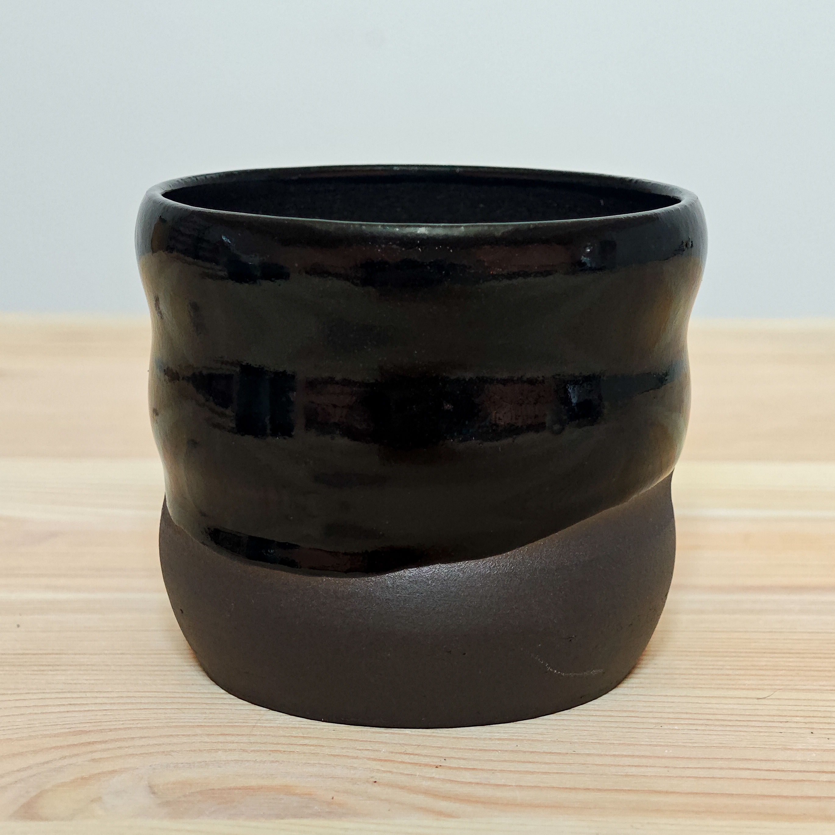 Kaffeebecher "Wave Black"