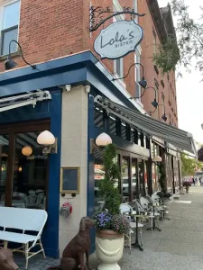 Lola's Restaurant Chagrin Falls