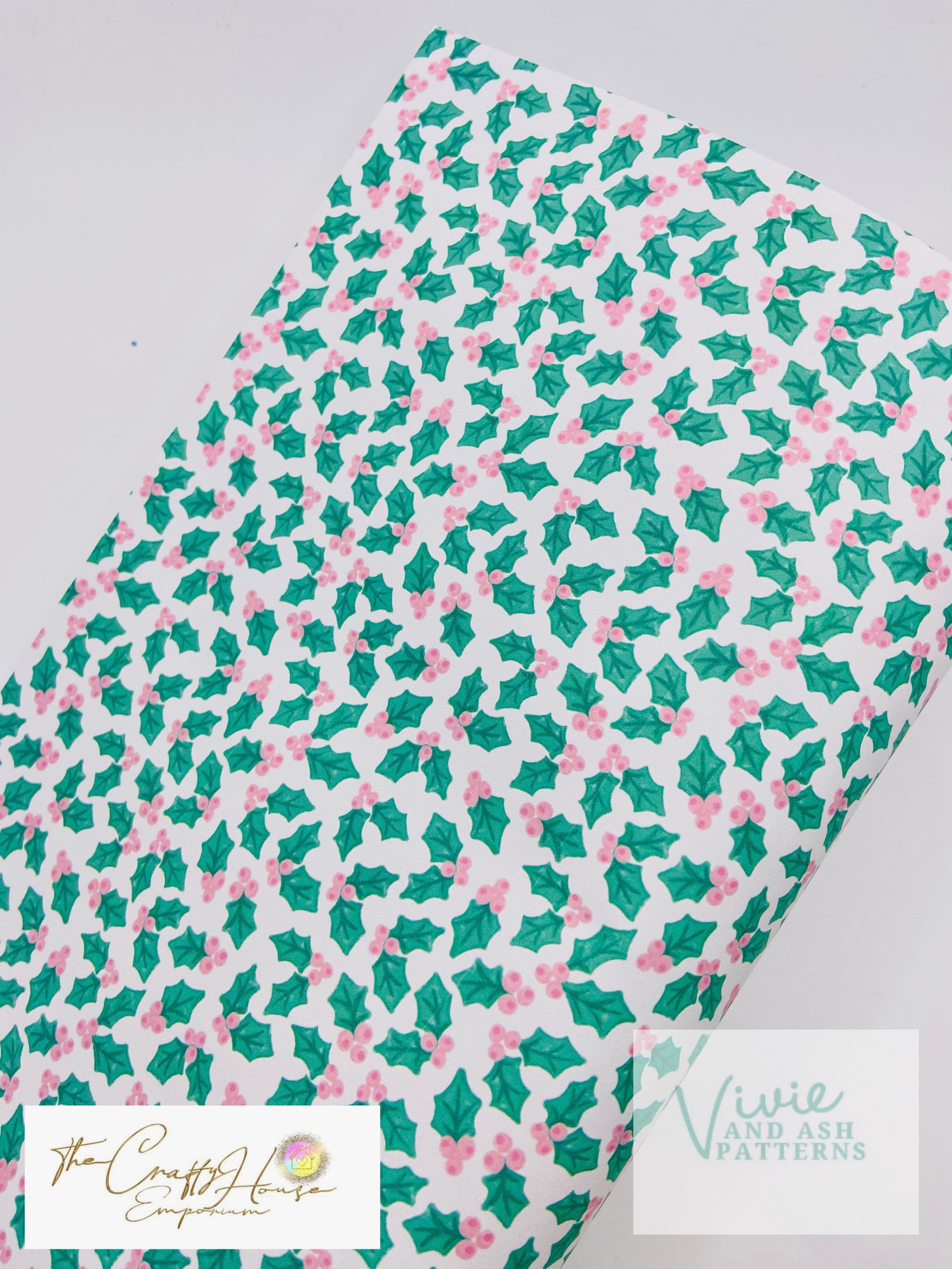 Christmas Prints - Holly pink