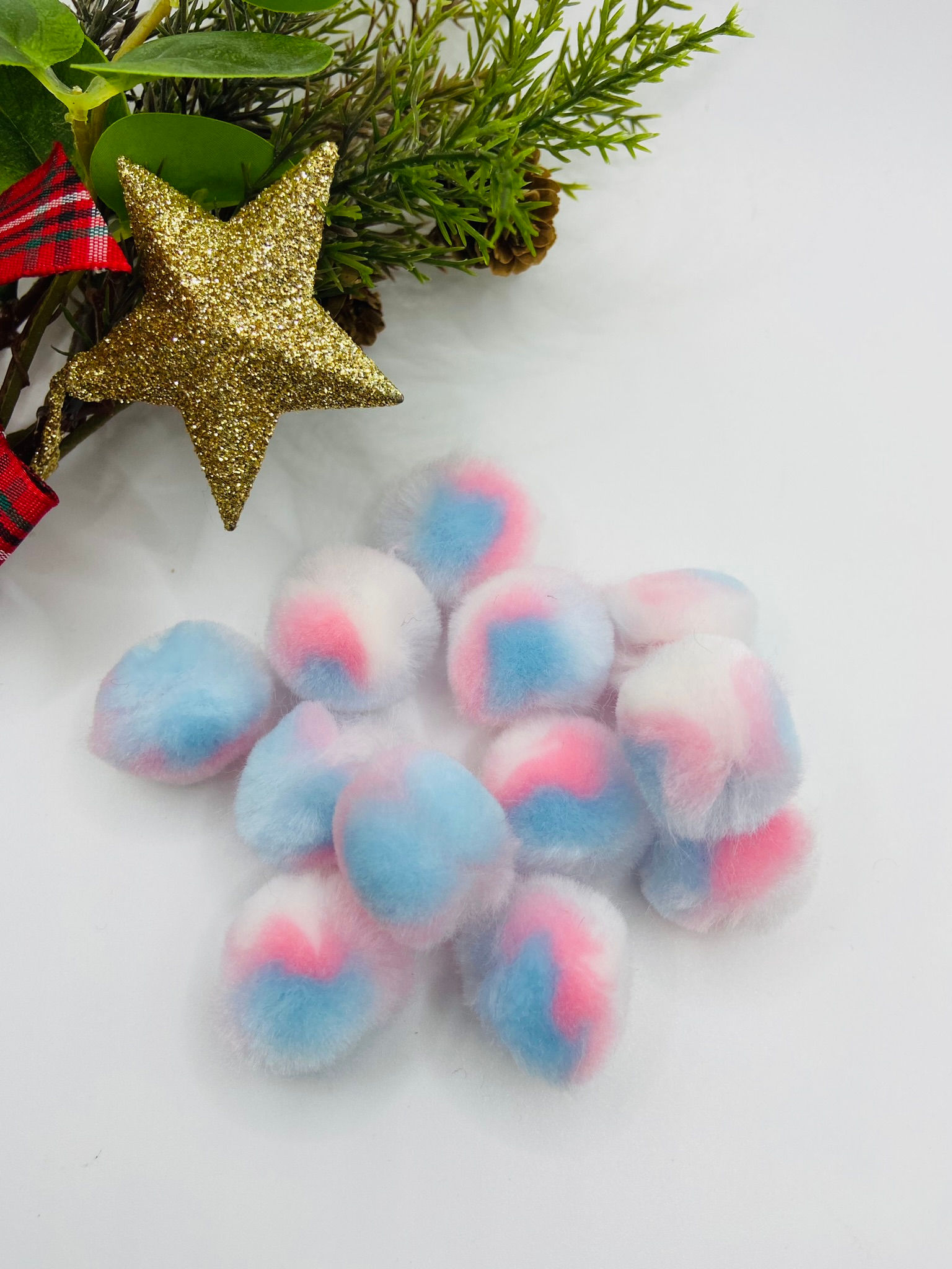 Christmas Embellishment - PK 6 Soft Fluffy pom pom - Winter wonderland Mix