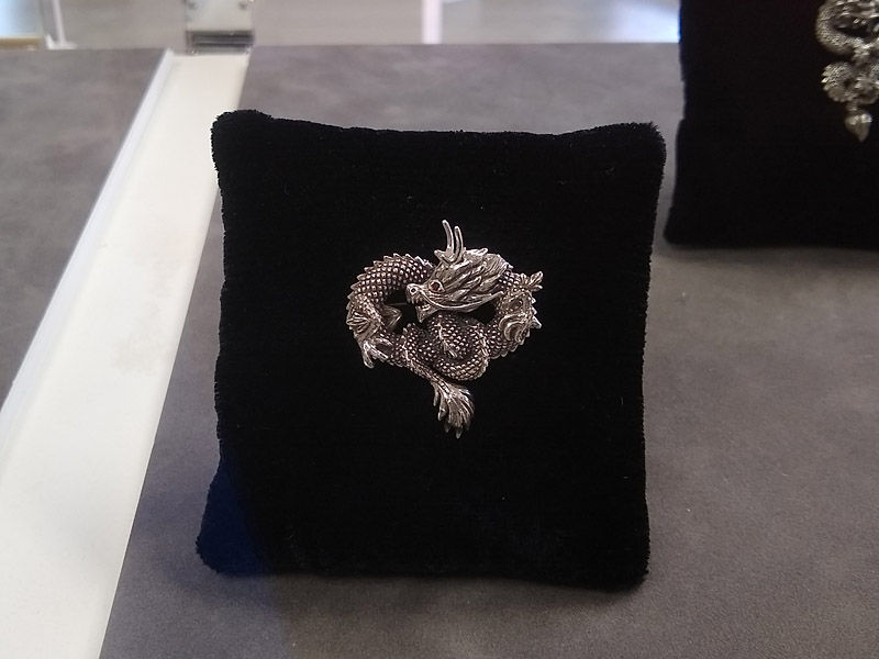 Donna Shimazu jewelry.