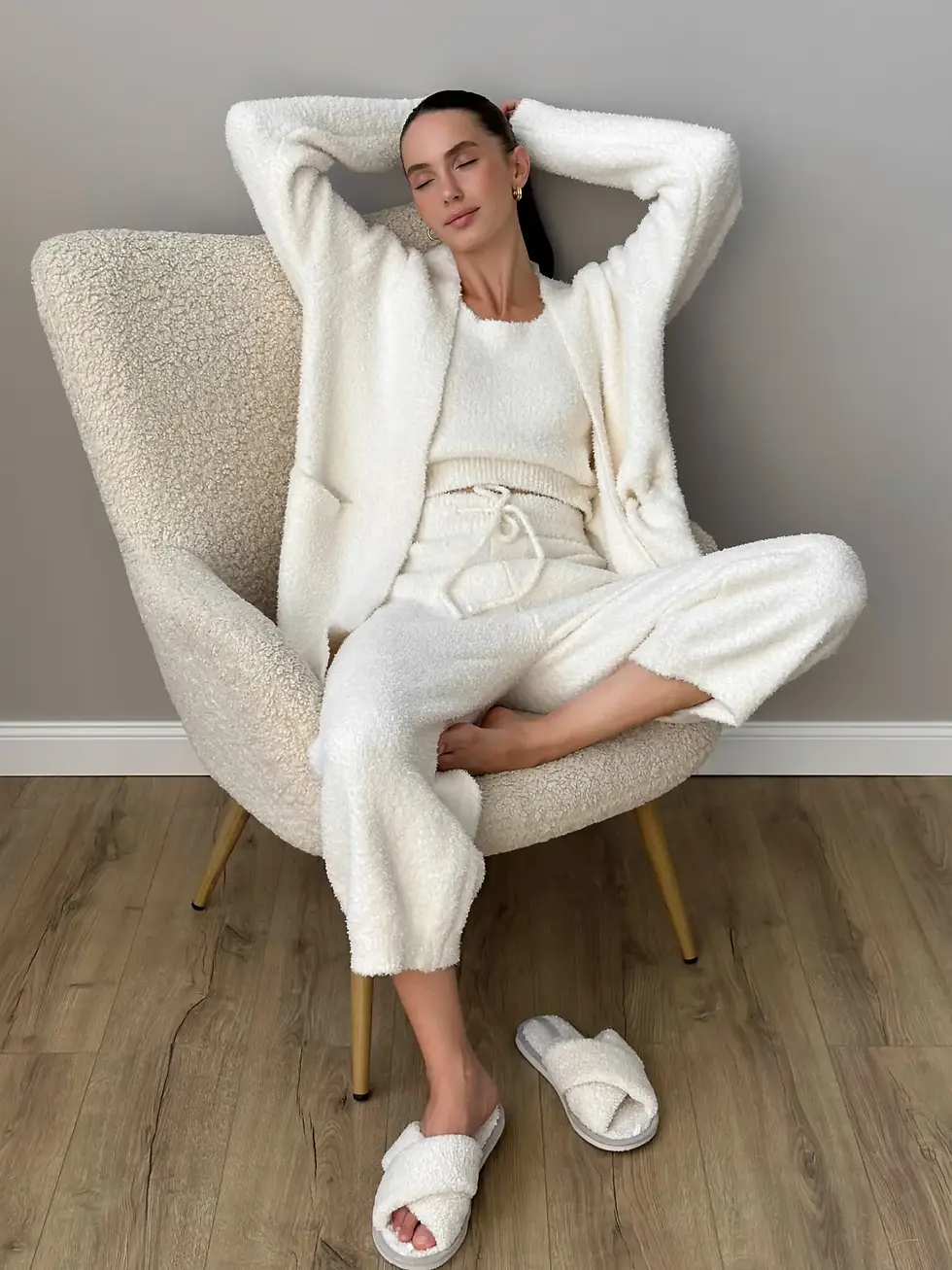 Прев'ю: Soft кардиган вʼязаний пухнастий молочний