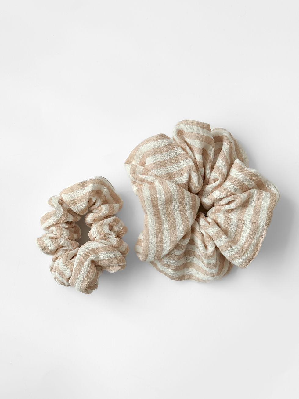 Прев'ю: Резинка міні муслін бежева в смужку