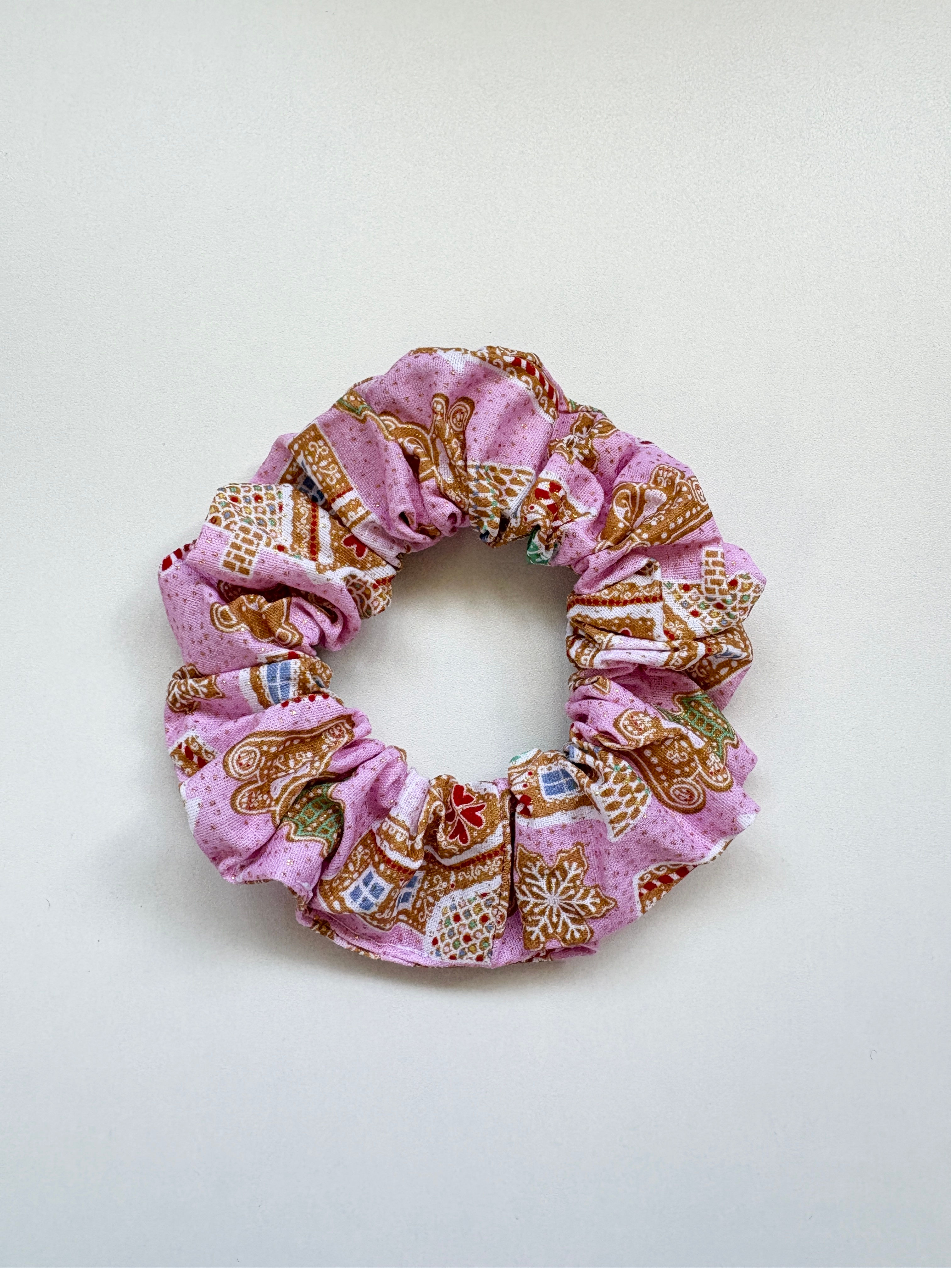Gingerbread Standard Scrunchie