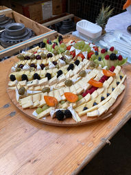 Auftragsgriller-Schweiz-Catering-Partyservice-Käseplatte