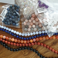 fabrication-bracelets-personalisé-litothérapie-pierres-cristaux-crée-bijoux