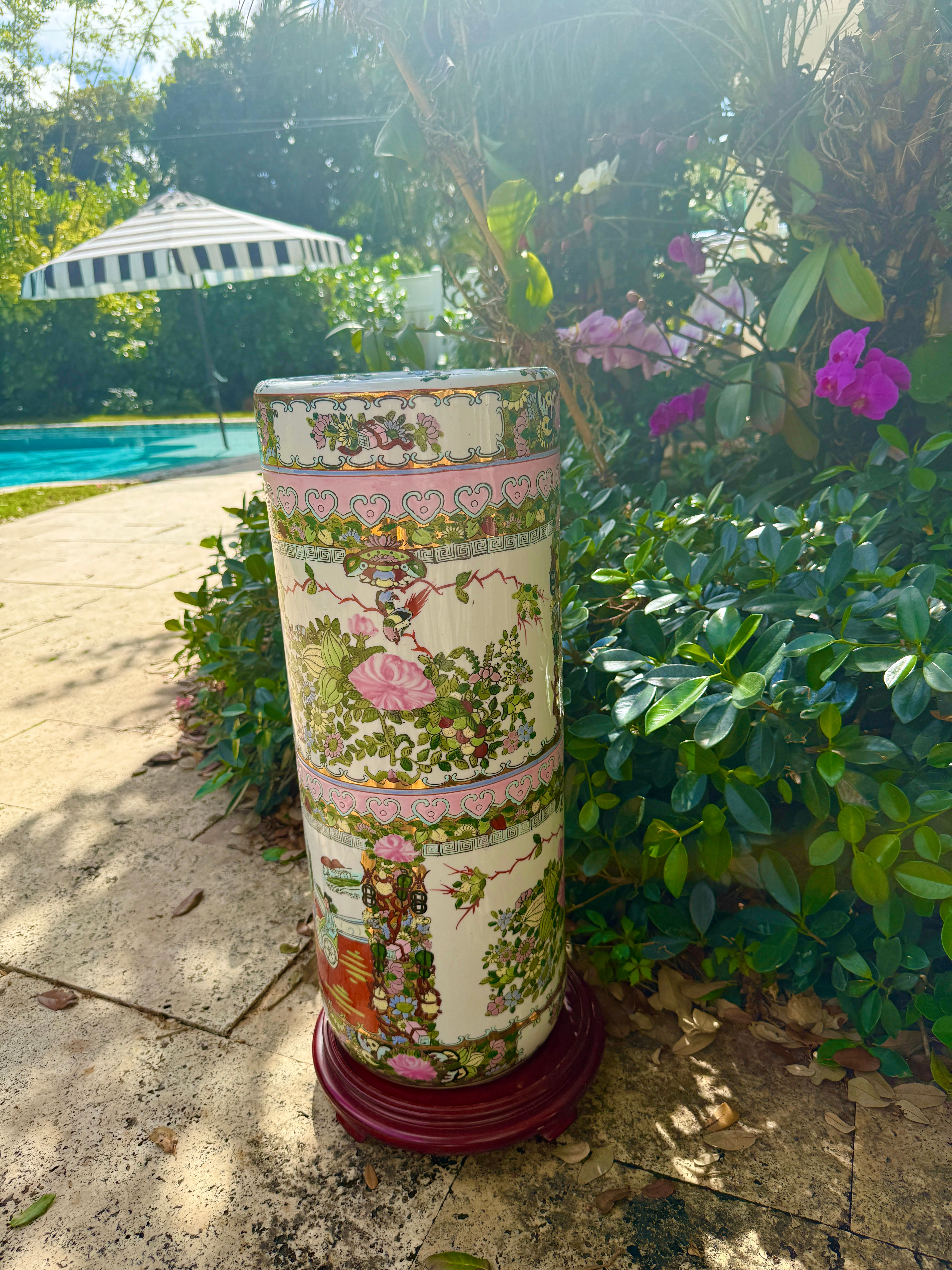 Vintage rose famille umbrella stand