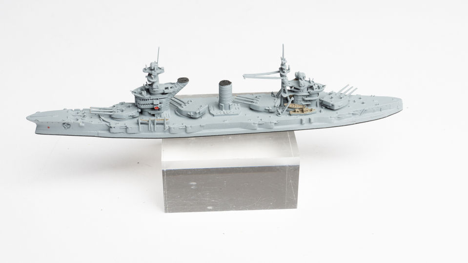 Soviet Battleship Parizhskaja by Neptun 1602_.jpg