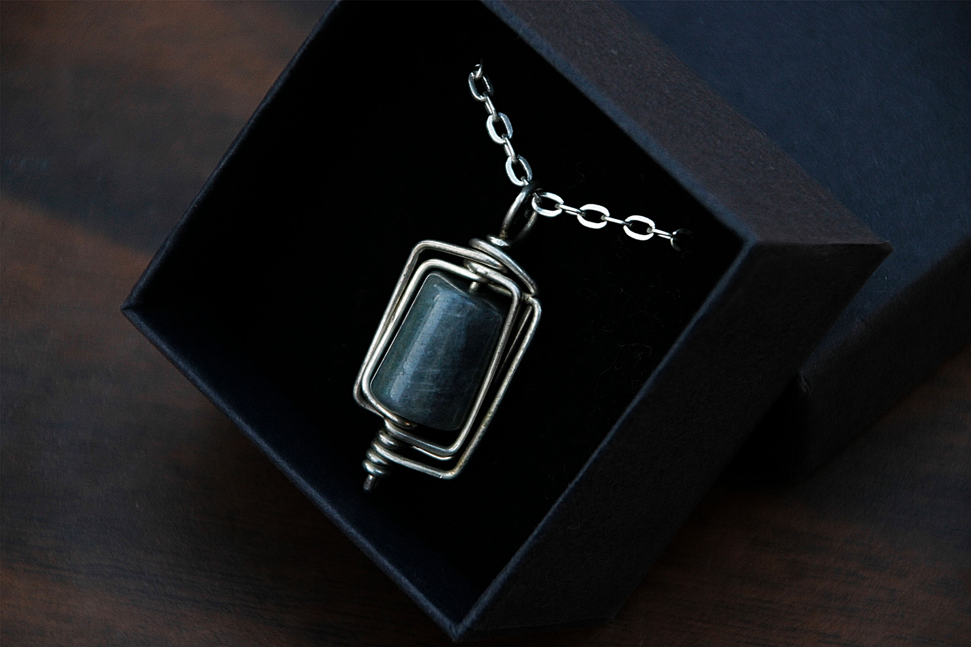 שרשרת כסף לברדורייט LABRA