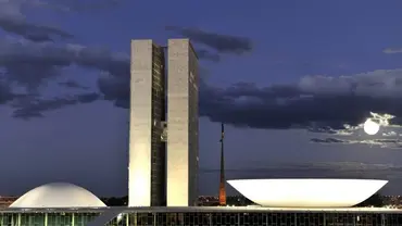 Mais do que votar em extremistas, povo optou pela bandidagem