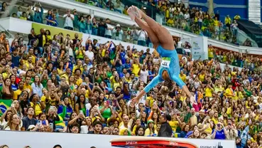 Rebeca Andrade volta a competir e ganha ouro no Pan de ginástica artística