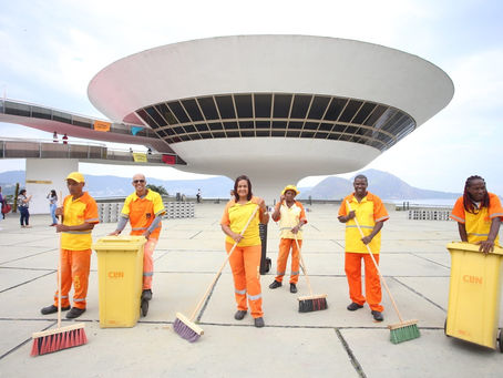 Clin completa 37 anos e reforça trajetória de Niterói na limpeza urbana e reciclagem
