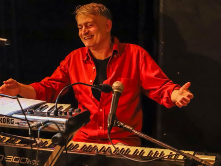 Fim de semana em Niterói traz rock, teatro, exposição, dança e poesia