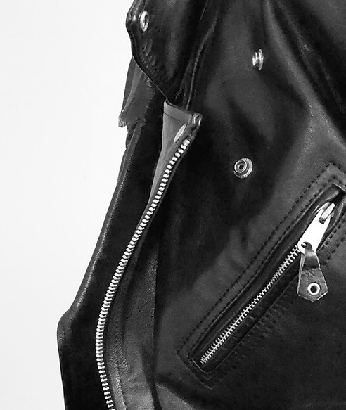 FRONT ROW perfecto side black.jpeg