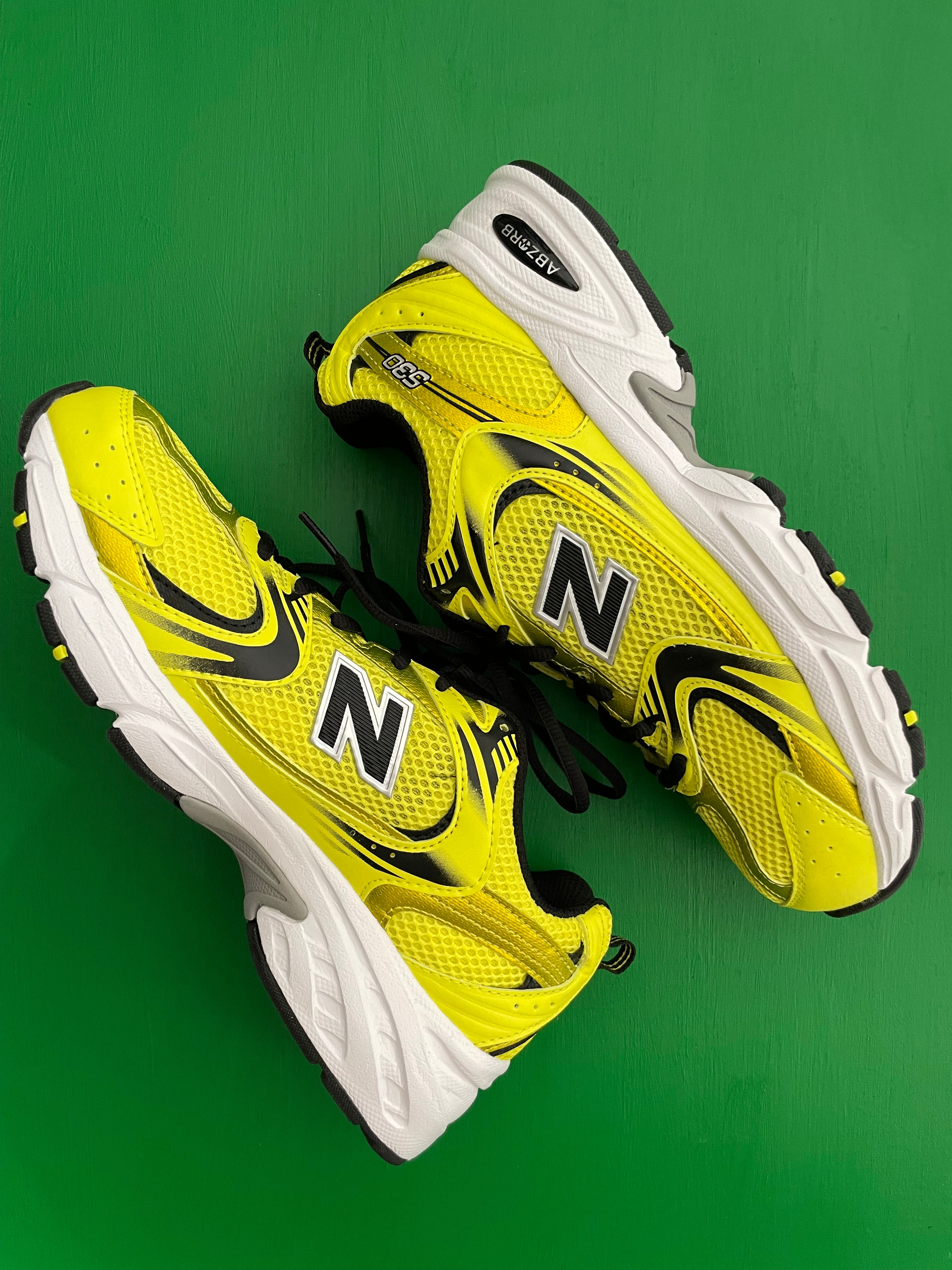NEW BALANCE SNEAKERS