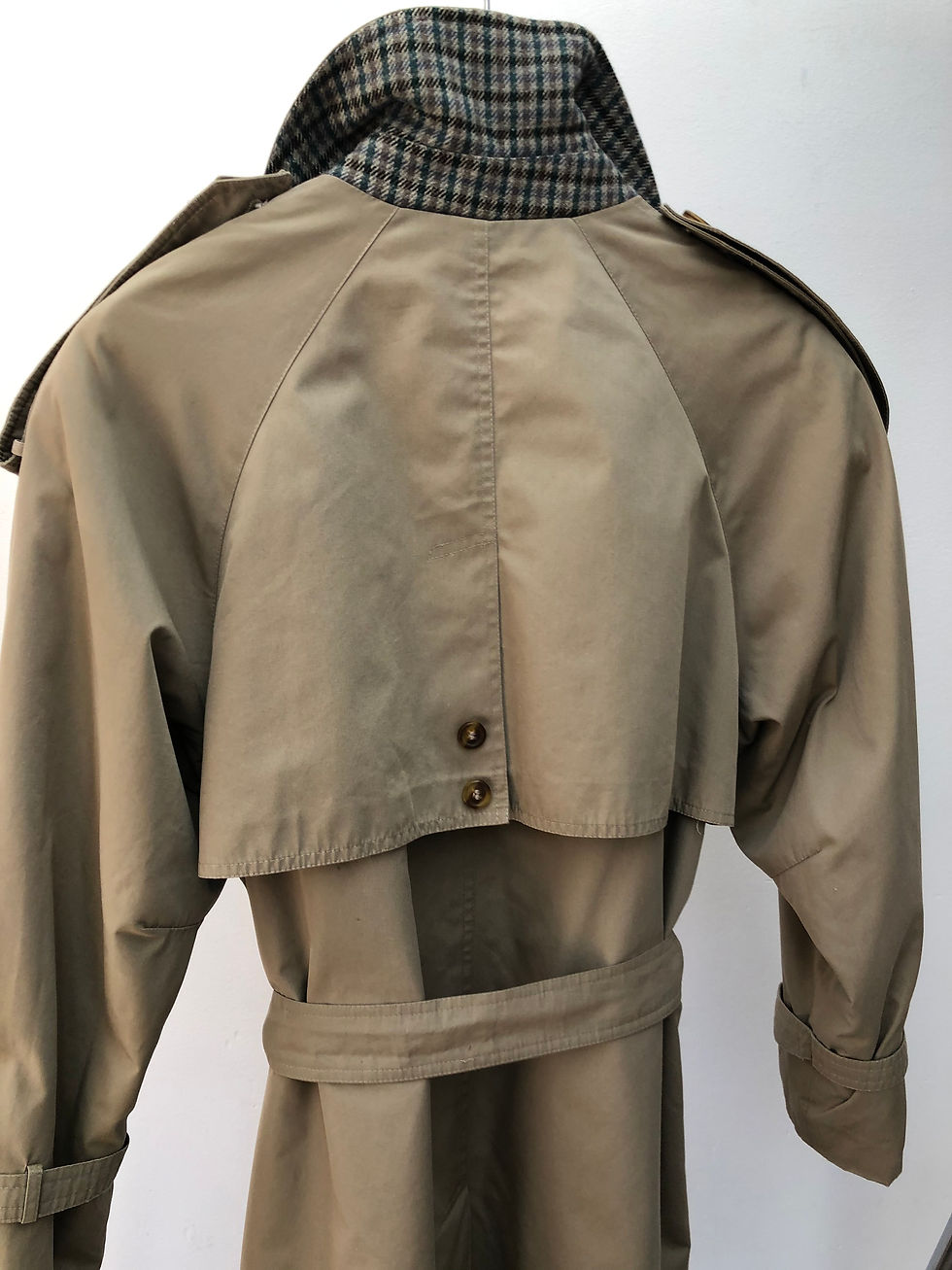 Thumbnail: VINTAGE TRENCHCOAT