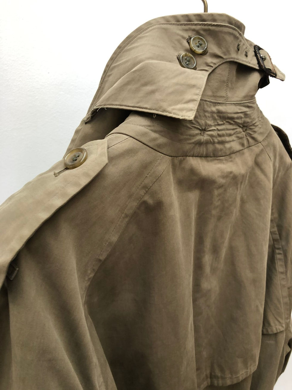 Thumbnail: VINTAGE BURBERRY TRENCHCOAT