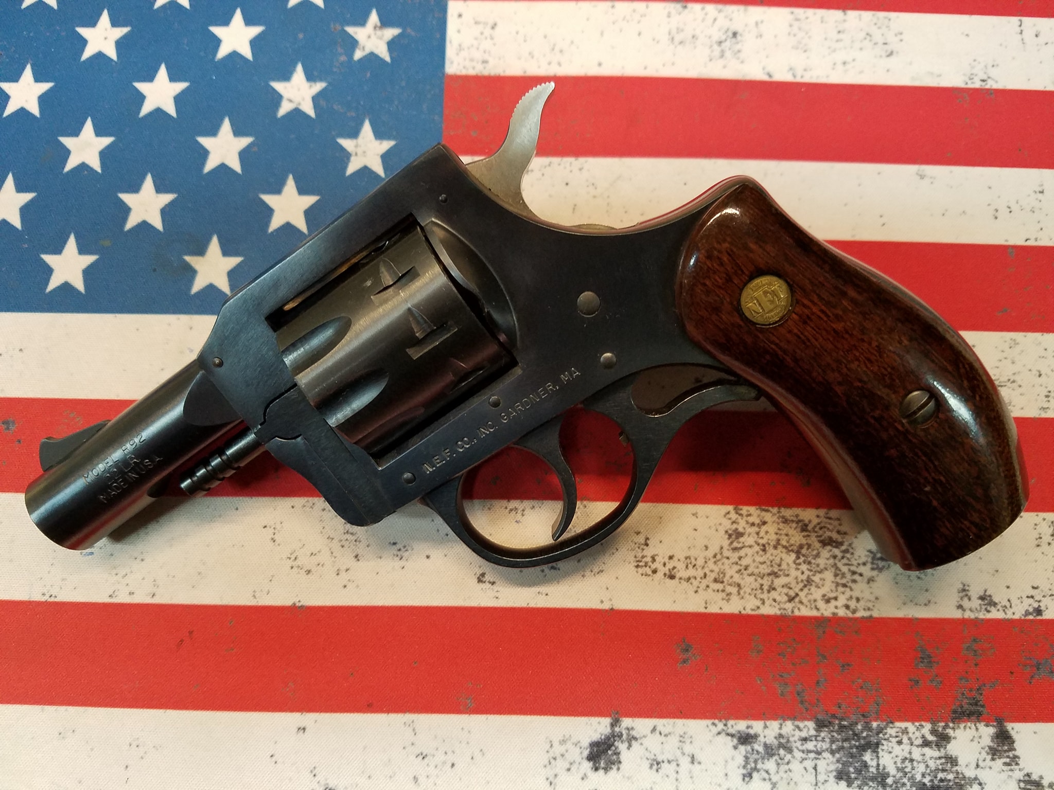 NEF New England Firearms R92 22lr Revolv