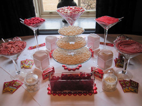 red sweet table display