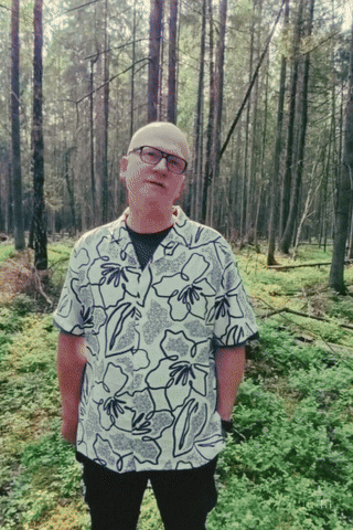 20250725_2301_Desert Gladiator Dance_simple_compose_01k11jtpz7eb68xkzsq2p6kpb0.gif