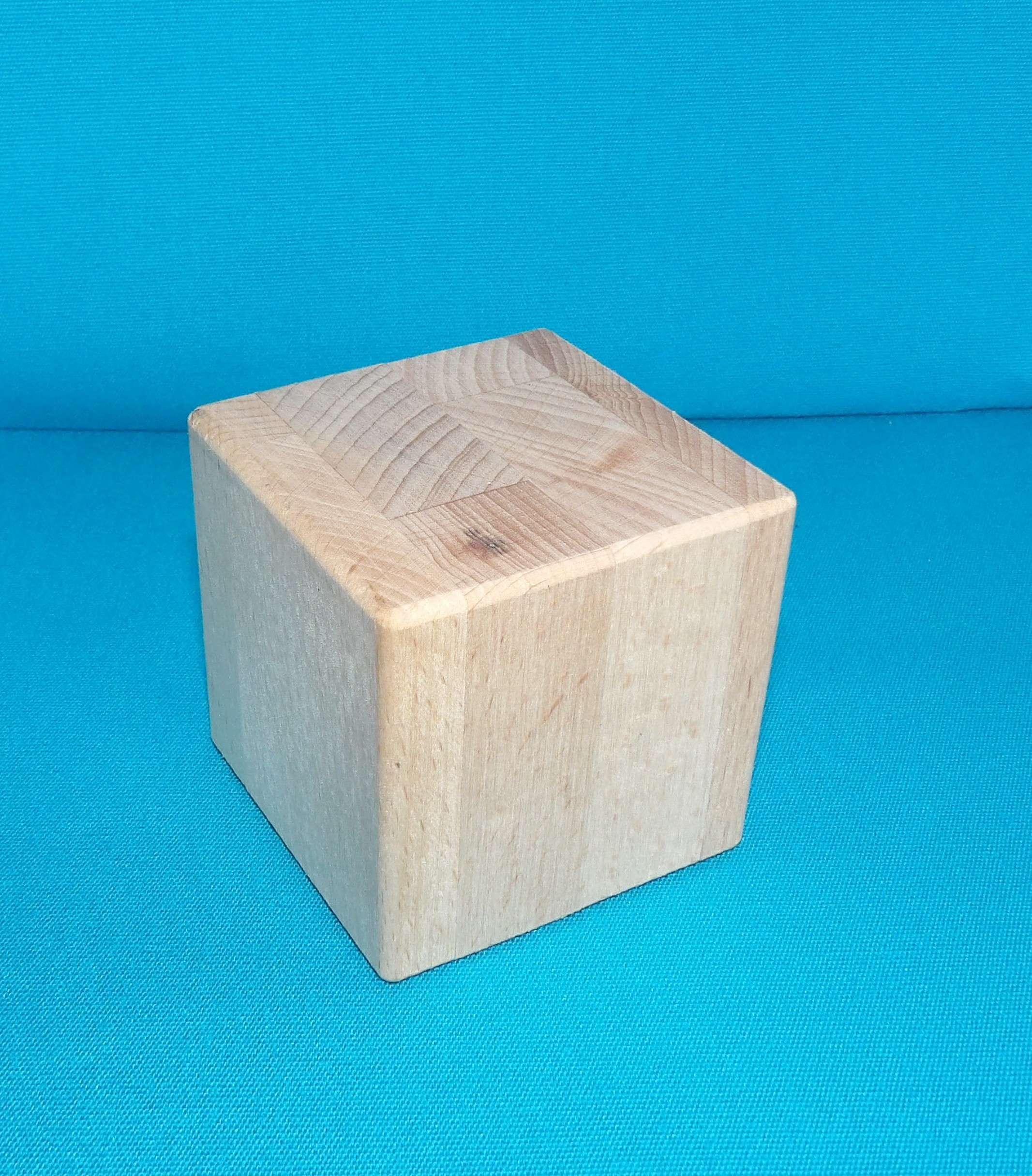 Naam / geboorteblok beuken 843 6x6x6cm