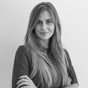_AMI3084 Katerina Portarait 1-BW.jpg