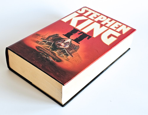 IT - First UK Edition by Stephen King | Fine Book Cellar Limited