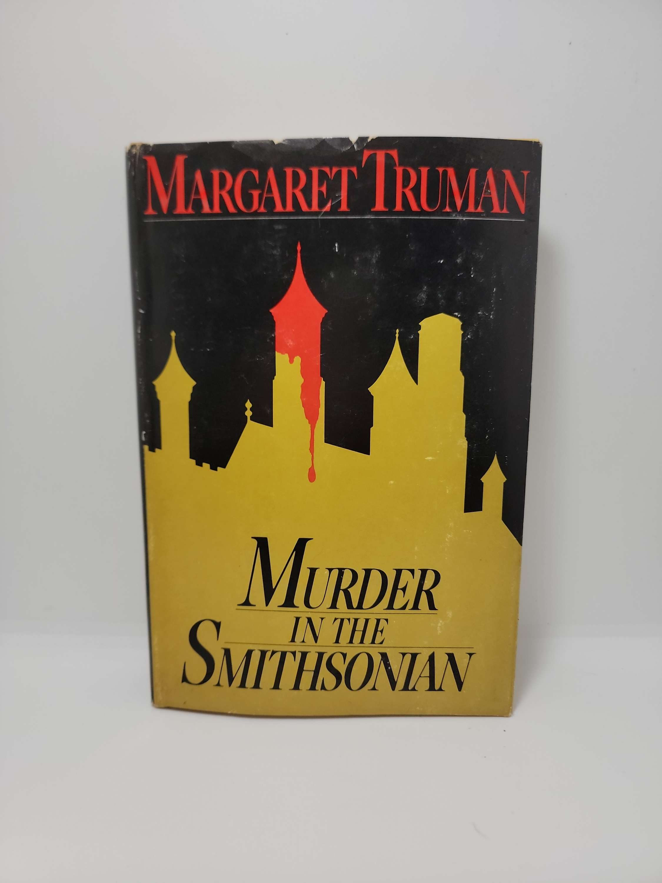 Murder in the Smithsonian by Margaret Truman
