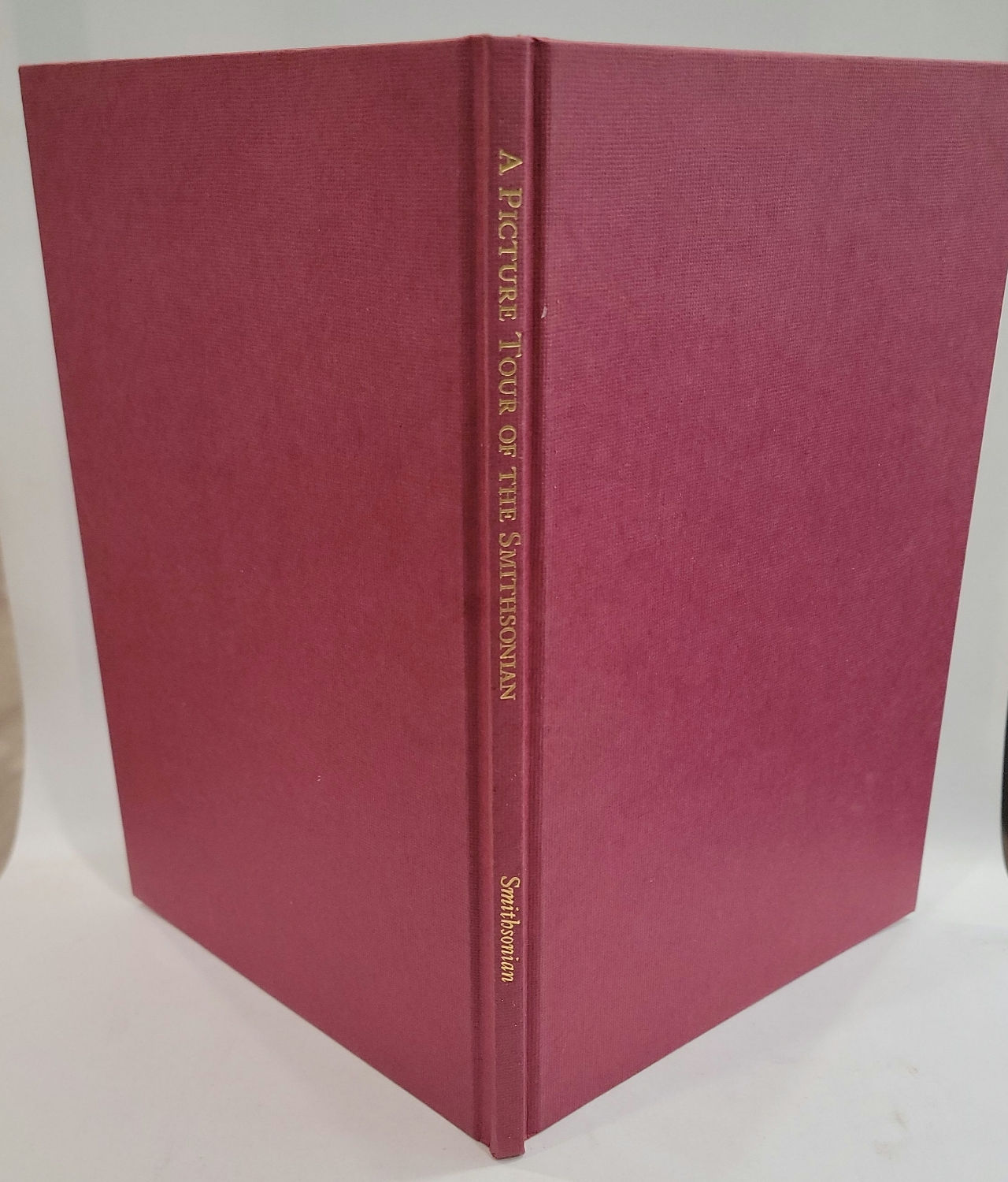 A Picture Tour of the Smithsonian 1990