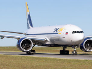 One Air - Boeing 777 First Officer