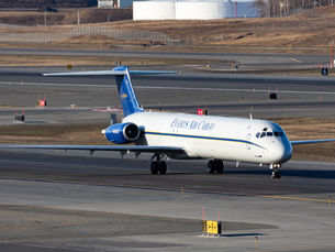Everts Air Cargo MD-80 First Officer