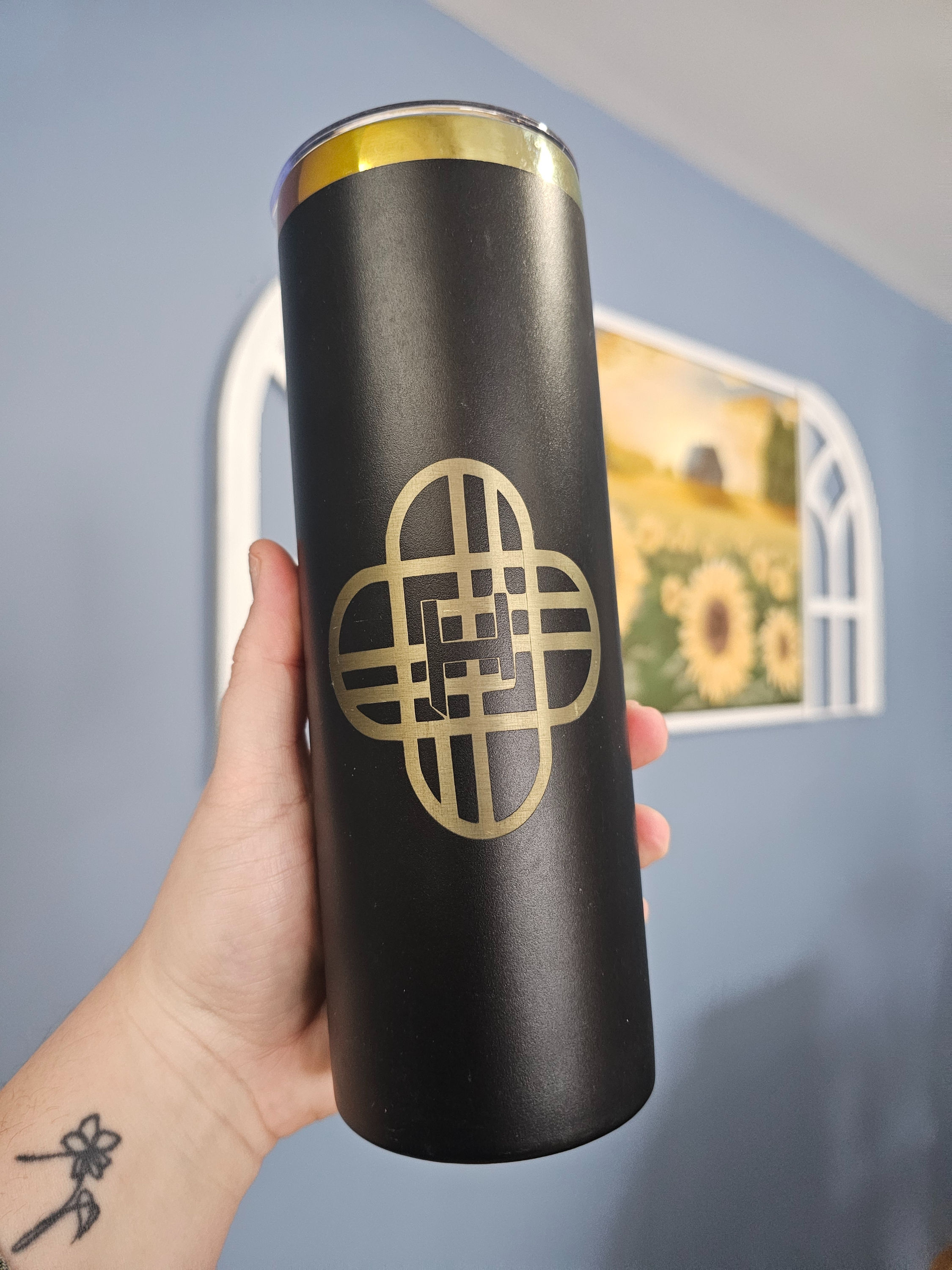 Huntr/x 20oz Skinny Tumbler
