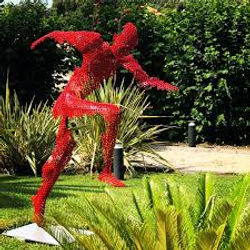 Sculpture by Vyki