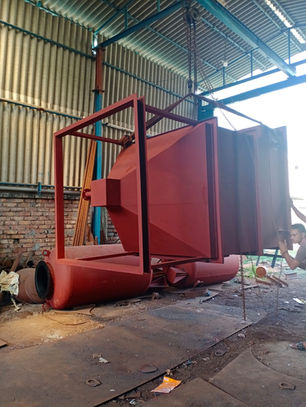 Settling tank is being assembled