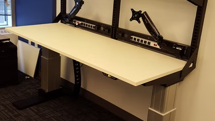 Height Adjustable Workbenches : How Electric Lift Systems Are Redefining Production Line Ergonomics