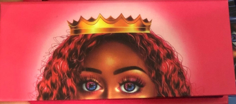 pink%20eyelash%20box_edited