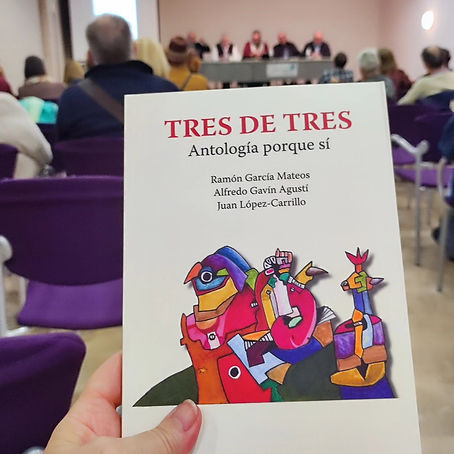 Foto presentación «Tres de tres» en Cambrils