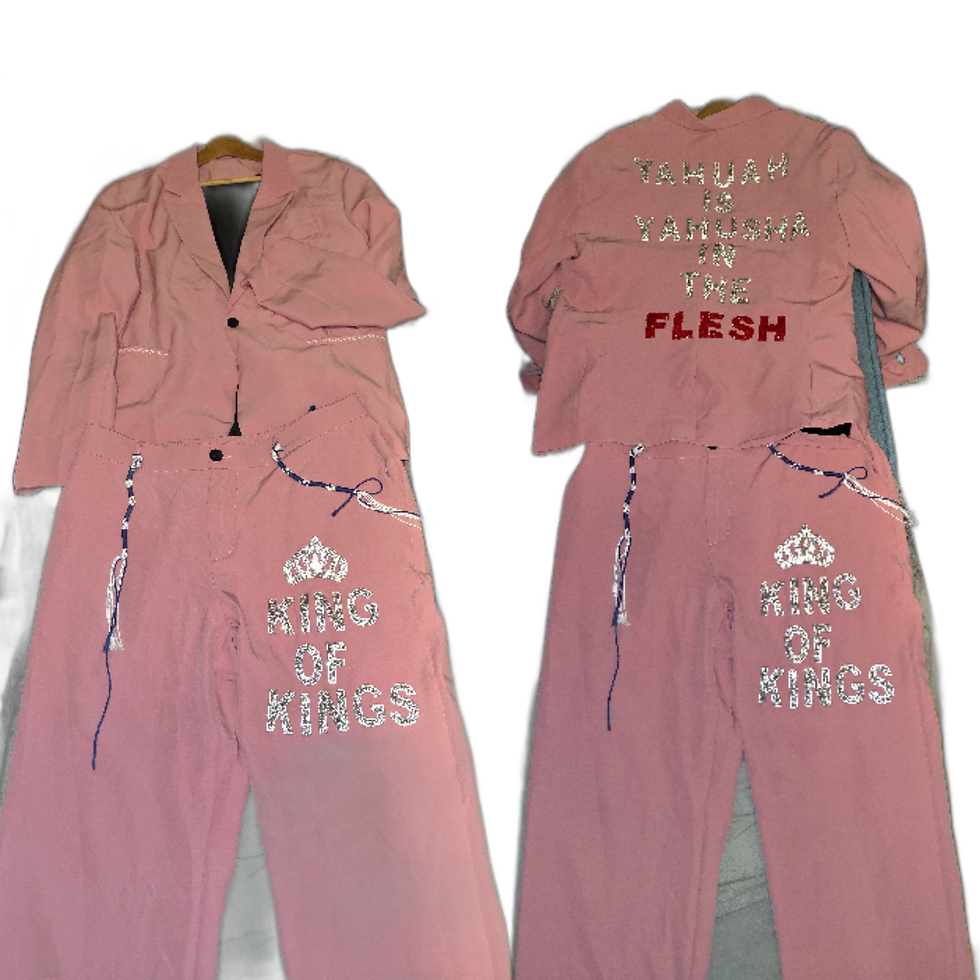 Thumbnail: Pink suit, 