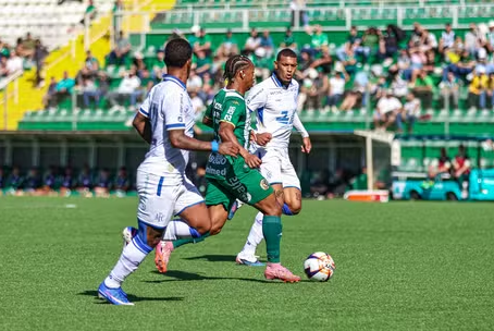 Chape venceu o Avaí por 3 a 0, mas é superada nos pênaltis na final da Copa Sul-Sudeste