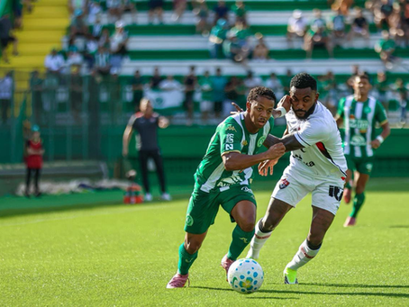 Com um jogador a mais, Chape só empata com o Vitória na Arena Condá
